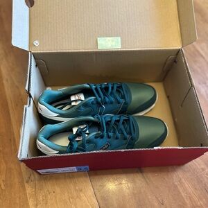 Reebok Ultra Flash Green Running Sneakers Men's 9.5 NWT Athletic Shoes